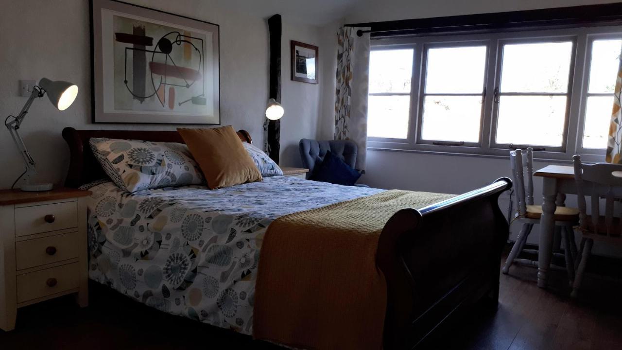 Ashton Keynes The Byre North End Farm B&B 외부 사진